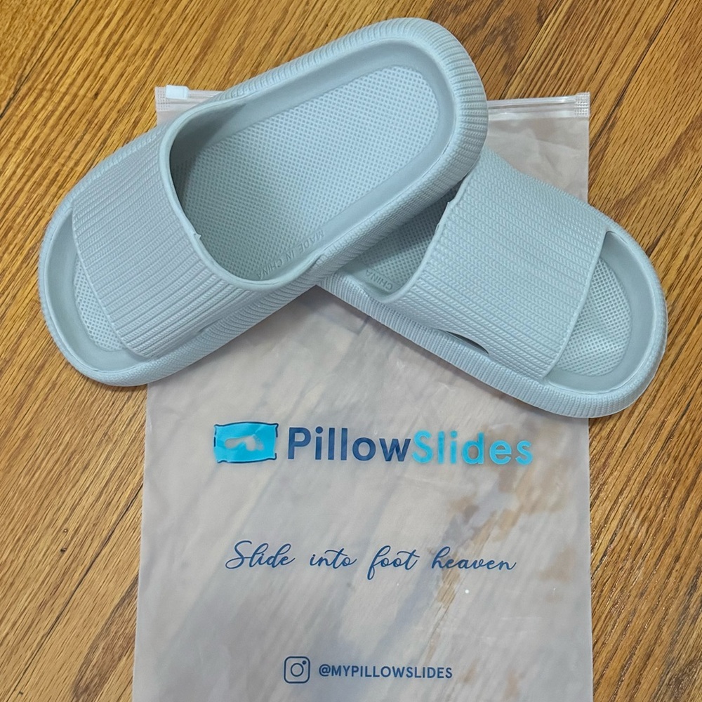 PILLOW SLIDES/BRAND NEW!!!